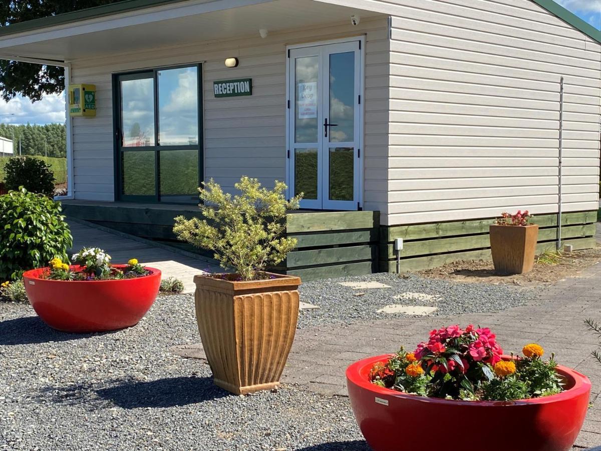 Otorohanga Kiwi Holiday Park Exteriör bild