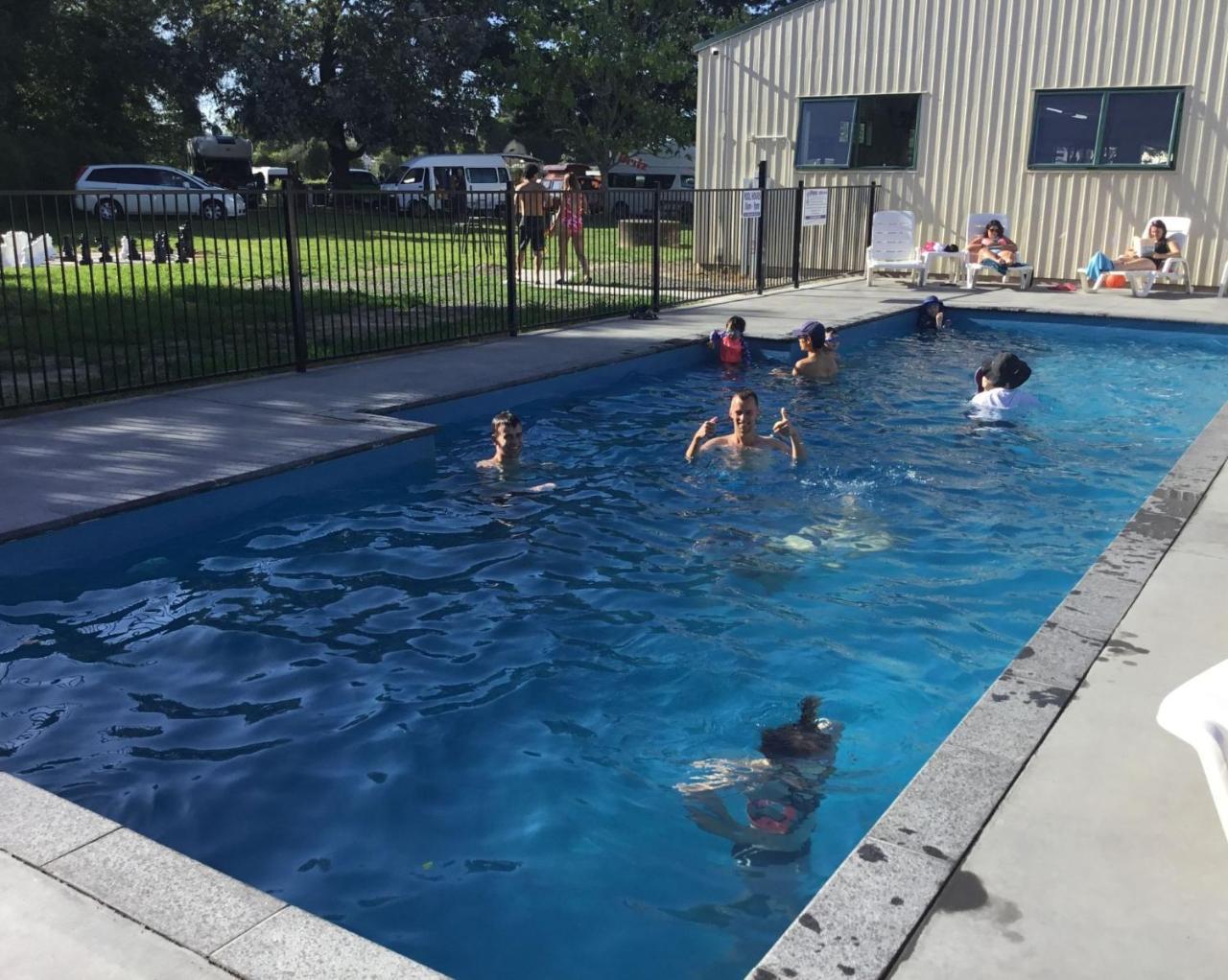 Otorohanga Kiwi Holiday Park Exteriör bild